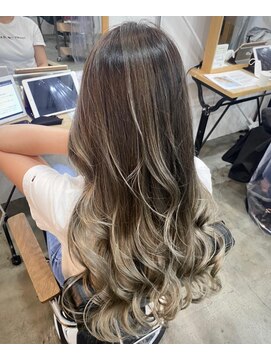 カラット 堺東(CARAT) シルキーベージュ/ジェシカライツ/グレージュカラー/オンブレ