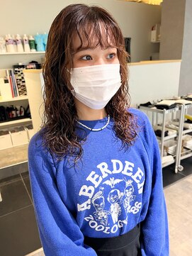 カフ(CAF) CAF松本【動きのあるレイヤーカット×ウェーブパーマ】