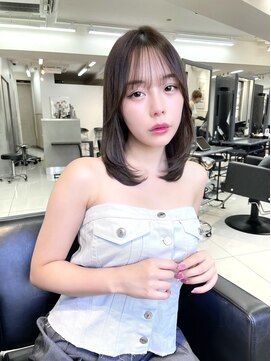 ヴェイン 渋谷(vain) くびレイヤー前髪エモージュ小顔レイヤーカットピンクベージュ