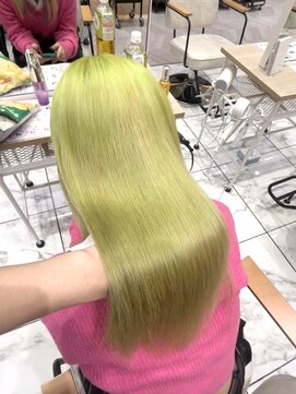 ゼスト フィーノ(ZEST fino) ネオングリーンで推しに気づいてもらえる！