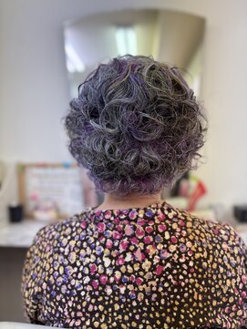 ビューティーサロンじゅん パーマ&マニキュア