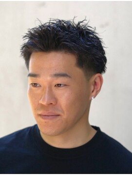 グラッシー(GLASSY) テーパーフェード/ツイストピンパーマ/スパイキーショート：