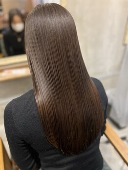 リエコー(RE'ECHO)の写真/RE'ECHO京都の"髪質改善"縮毛矯正なら乾かすだけでまとまる自然なストレートに♪忙しい朝もお手入れ簡単◎