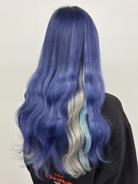 ラピステン 福岡天神 大名店(Lapis) ブリーチ/エクステ/青髪/インナーエクステ/水色/シルバー/地雷