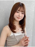 レイヤーカットで小顔印象!顔周りデザインがポイント/川崎37