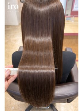 イロ ジェイアール JR奈良店(IRO) 縮毛矯正と髪質改善トリートメントの艶髪