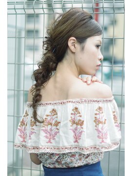 ソラ(sora) ボブにこだわるサロン ロブのギブソンタックアレンジ