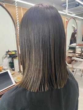 ナル(nalu.) 切りっぱなしロブ