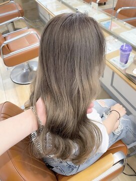 ネオリーブアイム 横浜西口店(Neolive aim) 透け感◎ミルクティーベージュ艶髪韓国ロング【横浜】