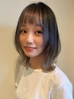 ルートヴィッヒ(Ludwig)&nbsp;淡色グレージュインナーカラー×ウルフミディ