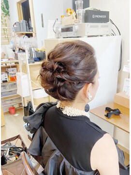 ロカット サロン(Roquat Salon) ブライダルお呼ばれアップアレンジ【エクステ/立川/国分寺】