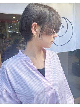 キセツ(ki se tsu) 誰でも似合う長めのショート