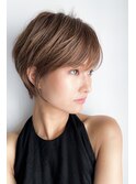 大人可愛い20代30代40代黒髪前下がりショートボブ丸みショート