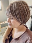 レイヤーカットボブルフネビージュ小顔ワンレンこなれミディ黒髪