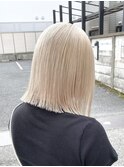 ブリーチダブルカラーホワイトカラーインナーカラー裾カラー艶髪