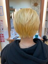 美容室ヒラトヤ 仙北店 10代20代30代シルキーベージュマニッシュハンサムショートボブ