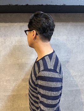 バーバーバー アカバネ(BARBER-BAR AKABANE) 女性ウケ×清潔感　ローフェードスタイル