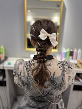 ヘアアレンジメント ボガスティーズ 川崎店(Hair arrangement Vogusty's) 編みおろしヘア