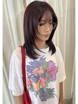 ヘアールーム シープス(hair room sheeps) ミディアムレイヤー/レッド