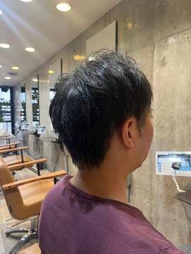 ビジネスカジュアル20代30代ツーブロック