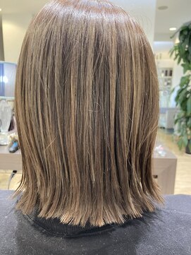 トゥーヘアー(too hair) タッセルボブ【西葛西】