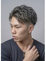 レボ 片町店(Revo)&nbsp;アップバング×金メッシュ