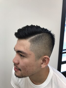 オクトーバー シュクガワラ(OCTOBER SHUKUGAWARA) Masuzaki's Salonwork Linefade