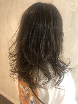 ガレリアエレガンテ 名駅店(GALLARIA Elegante) 軽めのレイヤースタイル