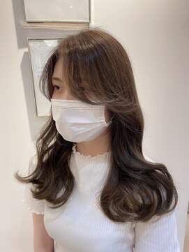 ジーナ 船橋(Zina) オトナ女子ツヤ髪アッシュカラーふんわりミディシースルーバング