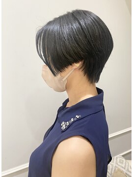 ネオリーブギンザ 銀座店(Neolive GINZA) ハンサムショート　韓国風　前下がりショート