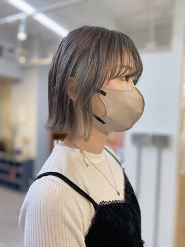 アンドチル 渋谷(AND CHILL) シルバーグレージュ/切りっぱなしボブ【ANDCHILL渋谷】