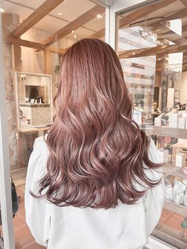 ラグーン(LAGOON) ピンク　ベージュ　波巻き　インナーカラー　韓国　外国人風