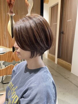 サンタフェ 柳津店(Santa'Fe) [白髪ぼかし]艶髪丸みショート/ビフォーアフター