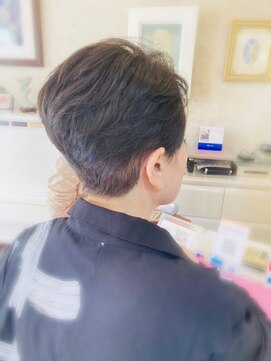 美容室 ティンカーベル ショートヘア