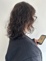 ヌーフェム(nuu fem)&nbsp;くせ毛風ニュアンスパーマ　レイヤーボブパーマ