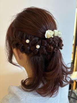 シークレットベース(Secret Base) 結婚式×ハーフアップ