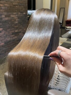 アイズニューヨークプレミアムトヤマ(I's New York PREMIUM TOYAMA) 水素トリートメント/ストレート/艶髪/髪質改善/ロング