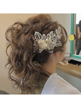 オラプラノ(olaplano) 編み込みアレンジ