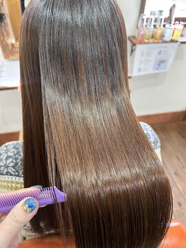 ル コワン ククー(Le coin coucou) 酸性ストレート