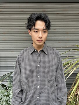 ヒュージ 表参道(huge) センターパート/ニュアンスパーマ/ウェーブヘア/メンズカット