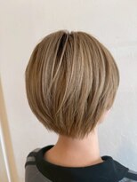 エヌアンドエー 春日部東口店(hair shop N&A)&nbsp;柔らかハイトーンベージュの丸みショートボブ