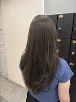 ヴィサージュクオン(VISAGE Quon) 柔らかさたっぷりのオリーブベージュ