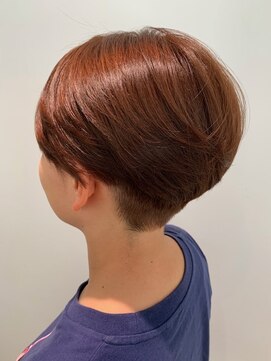 ボンド ヘア デザイン(BOND HAIR DESIGN) ストレートでおしゃれショートヘア