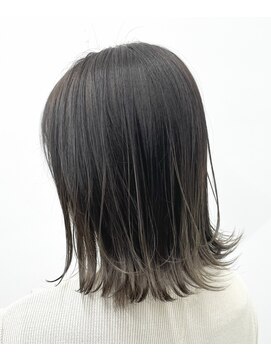 アライブ キチジョウジ(ALIVE Kichijoji) 繊細な筋感のナチュラルバレイヤージュ