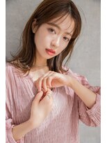 トローノ 栄(TRONO)&nbsp;耳かけが可愛い！うぶ毛風前髪ナチュラル外ハネミディ