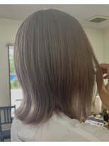 アール ヘアーアンドメイク 妻田店(R Hair&Make) ホワイトベージュ
