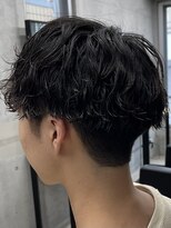 フイ 代々木(Hui)&nbsp;メンズ/アップバング/ツーブロックマッシュ/束間ショート/波巻き