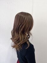 リッチアンドアンジー(RICCI&ANGIE)&nbsp;白髪ぼかしハイライト　グレーベージュ　30代　40代　50代