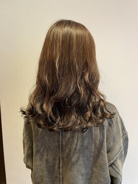 レナークイスト(LENAHC ist) コテ巻き風パーマ♪