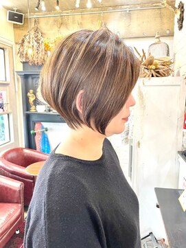 ボタニカル(BOTANICAL) 小顔大人可愛いひし形ショートボブカットオレンジブラウン